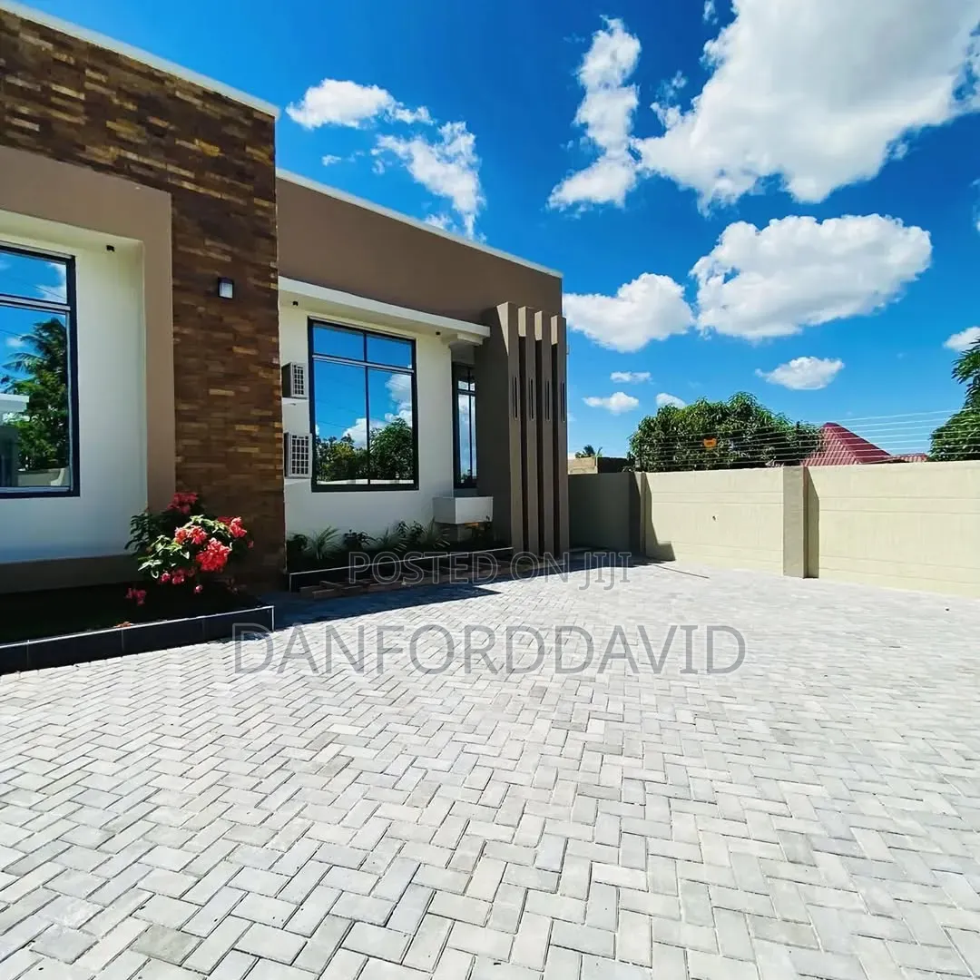 3bdrm House in Kahwa Real Estate, Goba for sale in Goba