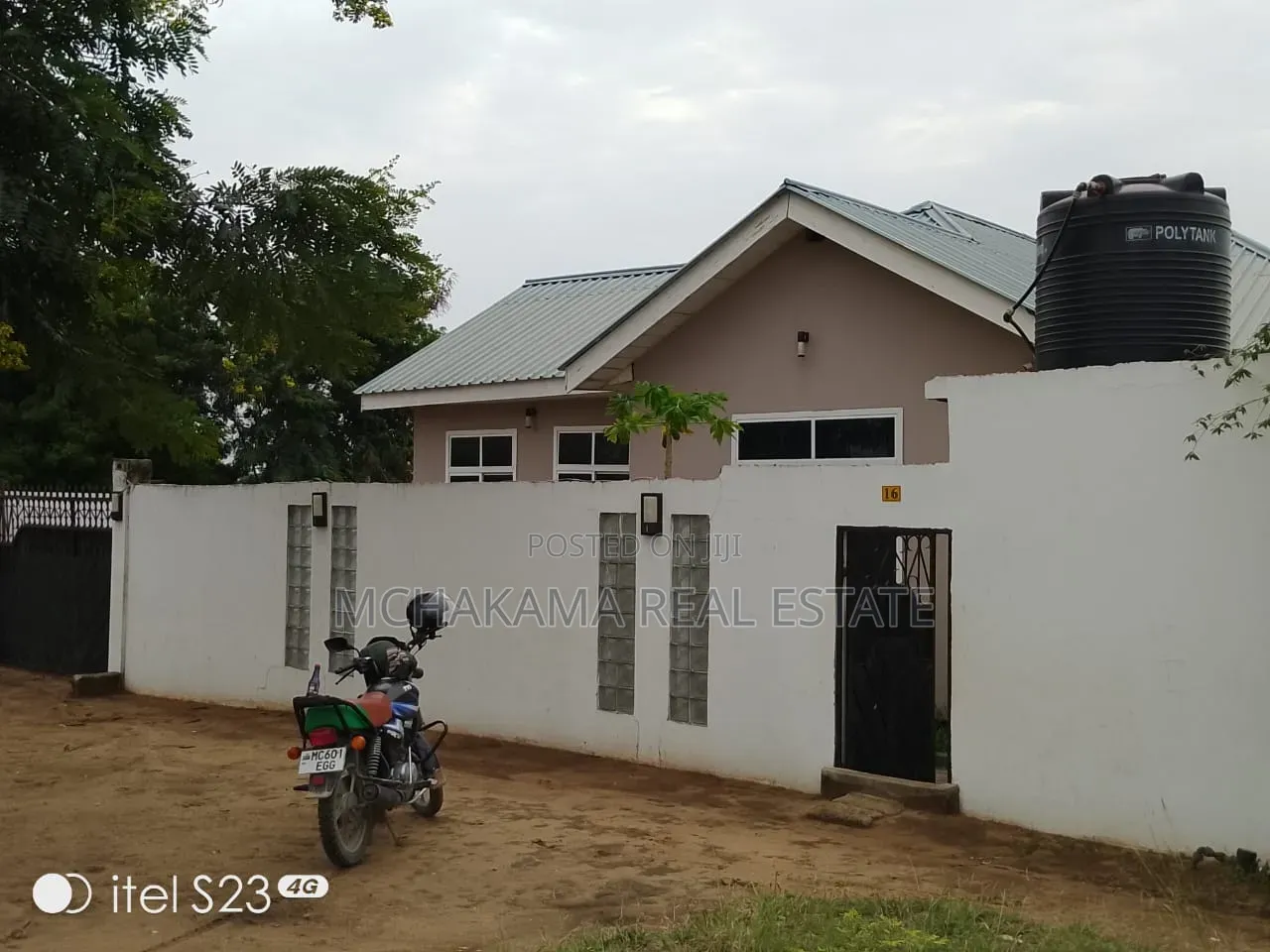 3bdrm House in Mchakama Real, Bunju for sale in Bunju