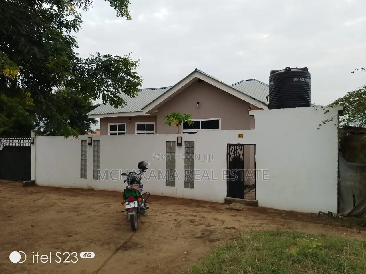 3bdrm House in Mchakama Real, Bunju for sale in Bunju