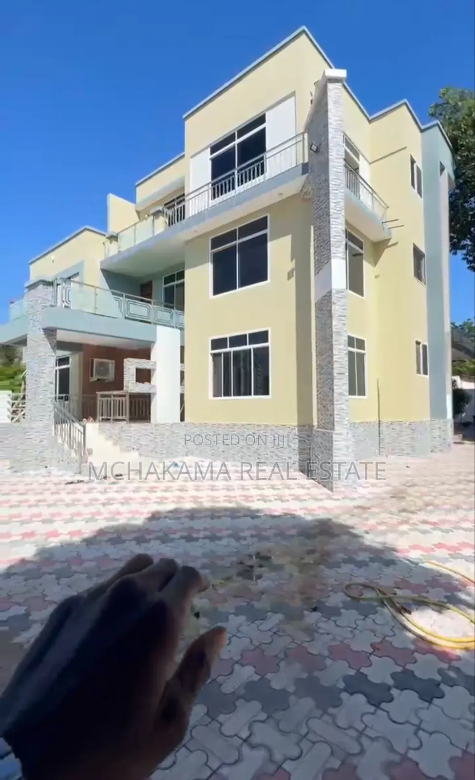 7bdrm Block of Flats in Mchakama Real Estate, Kigamboni for sale in Kigamboni