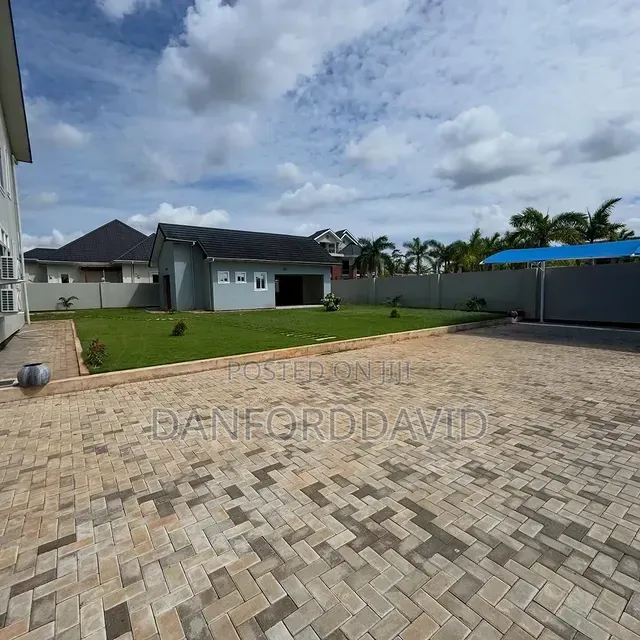 5bdrm House in Kahwa Real Estate, Kunduchi for rent in Kunduchi