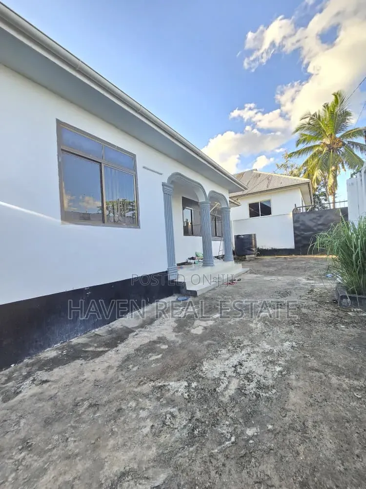 3bdrm House in Goba for sale in Goba