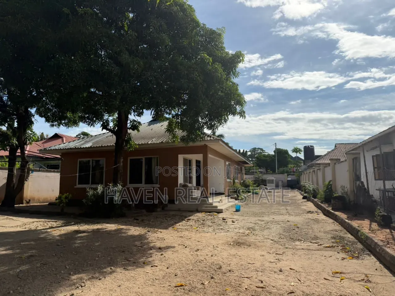 6bdrm House in Mikocheni for rent in Mikocheni
