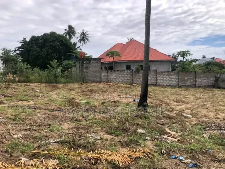 Plot Inauzwa Kigamboni Kisarawe Two in Kigamboni