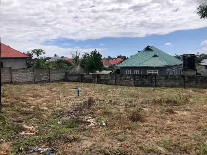 Plot Inauzwa Kigamboni Kisarawe Two in Kigamboni
