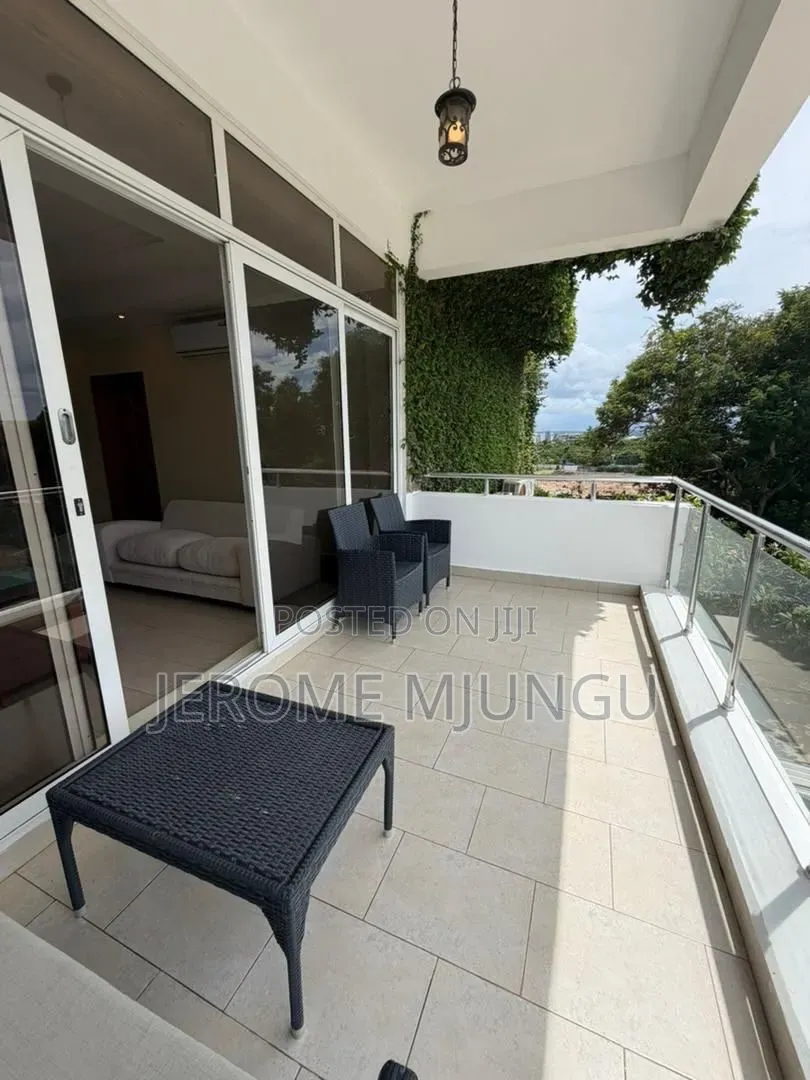 Furnished 4bdrm Apartment in Oyster Bay for rent in Oyster Bay