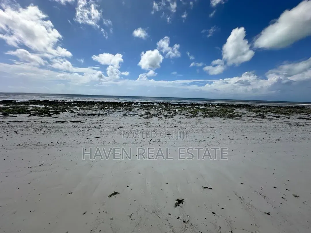Prime Beach Plot for Sale at Zanzibar in Kaskazini A