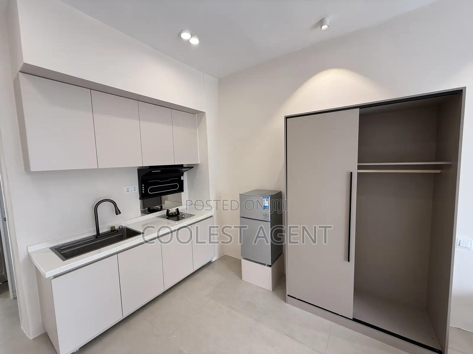 Furnished 1bdrm Apartment in Coolest Estate, Oyster Bay for rent in Oyster Bay