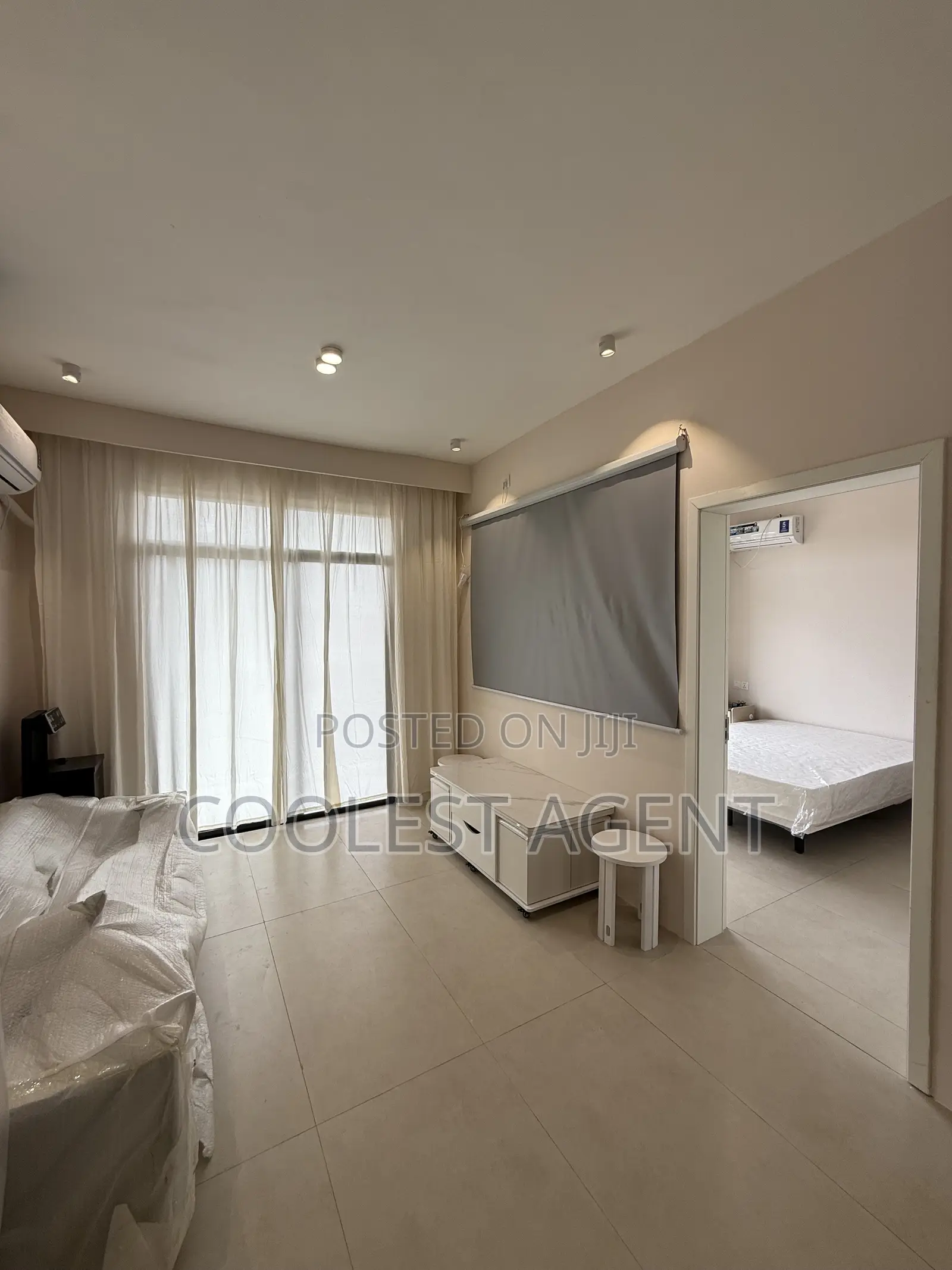 Furnished 2bdrm Apartment in Coolest Estate, Oyster Bay for rent in Oyster Bay