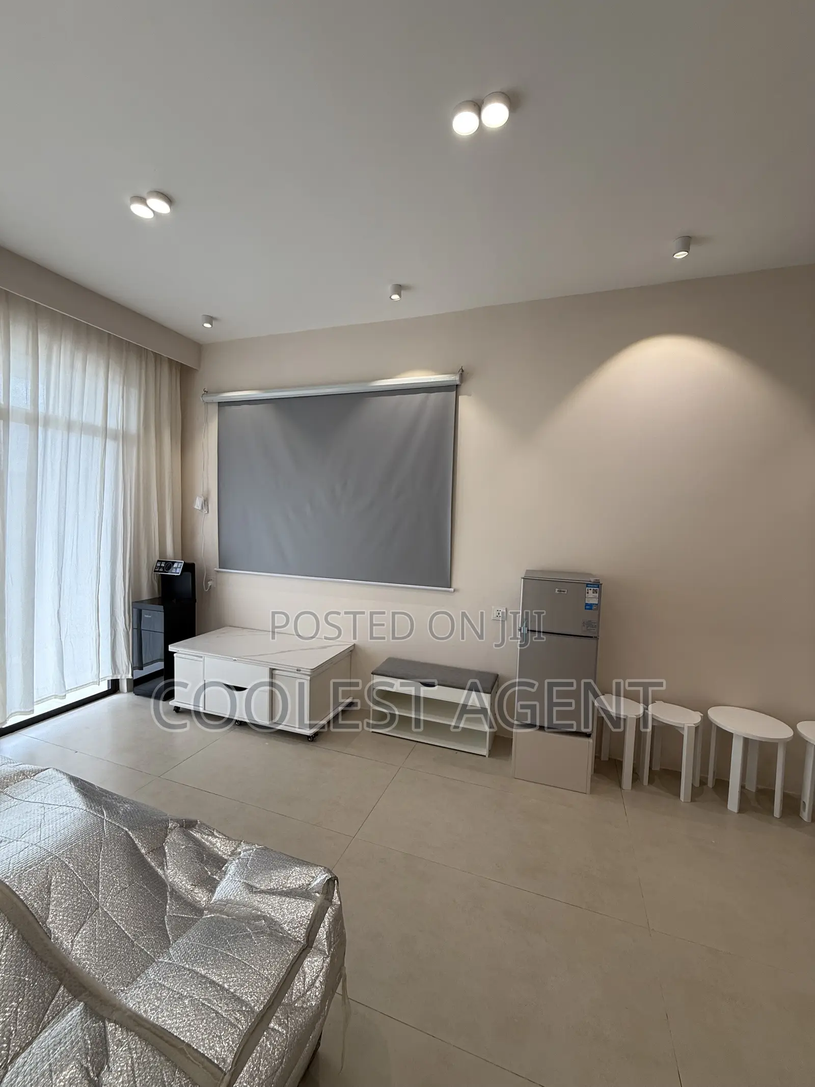 Furnished 1bdrm Apartment in Coolest Estate, Oyster Bay for rent in Oyster Bay