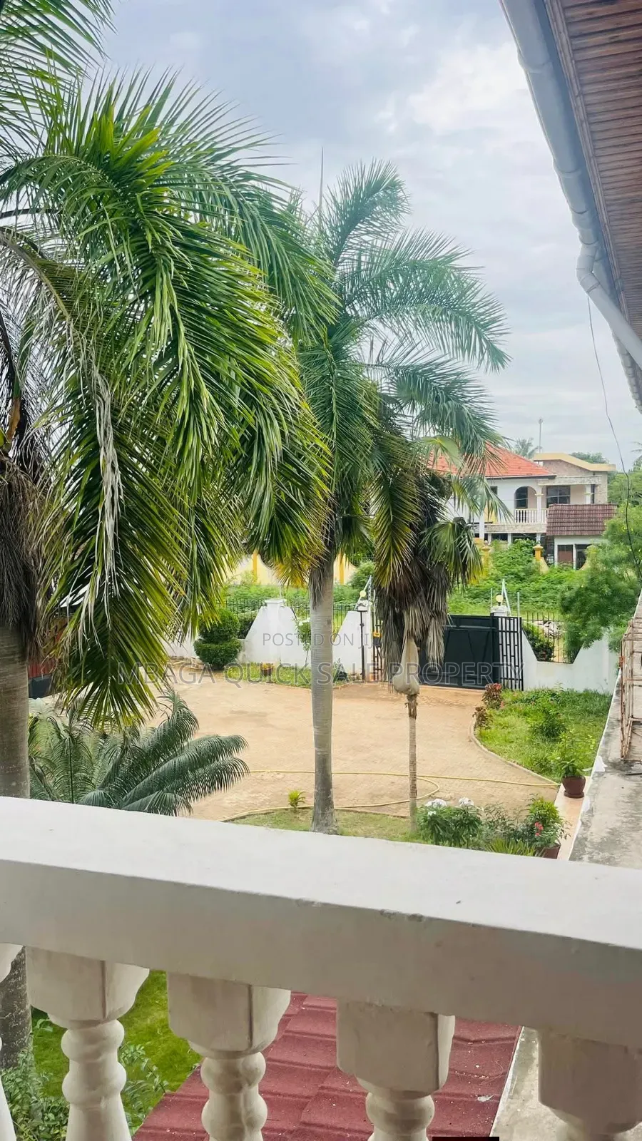8bdrm Penthouse in Mbezi Beach for sale in Mbezi Beach