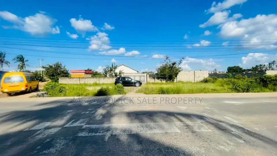 Prime Plot Area Size SQM 4047 for Sale at Boko Chama in Bunju