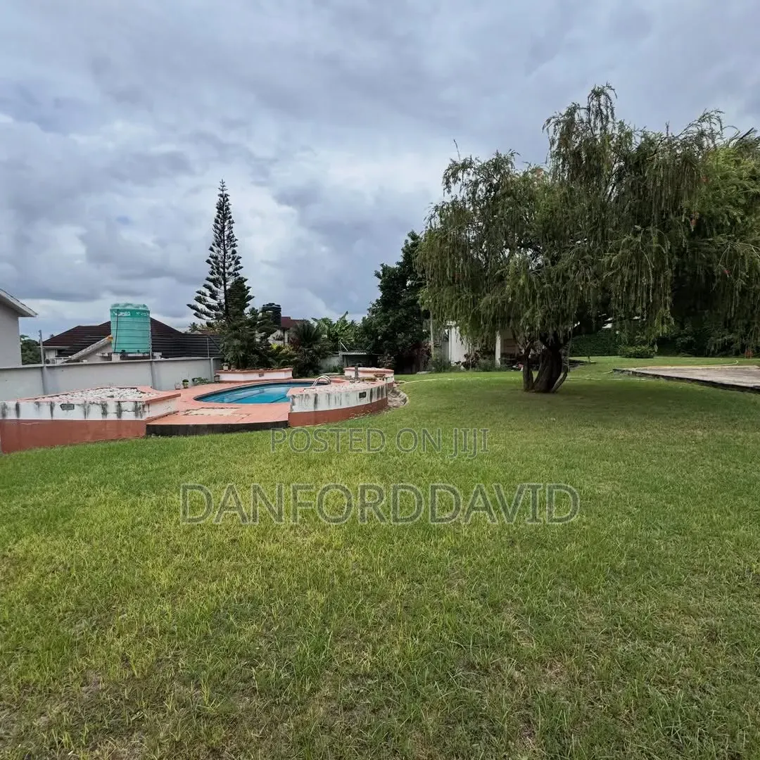 5bdrm House in Kahwa Real Estate, Masaki for sale in Masaki