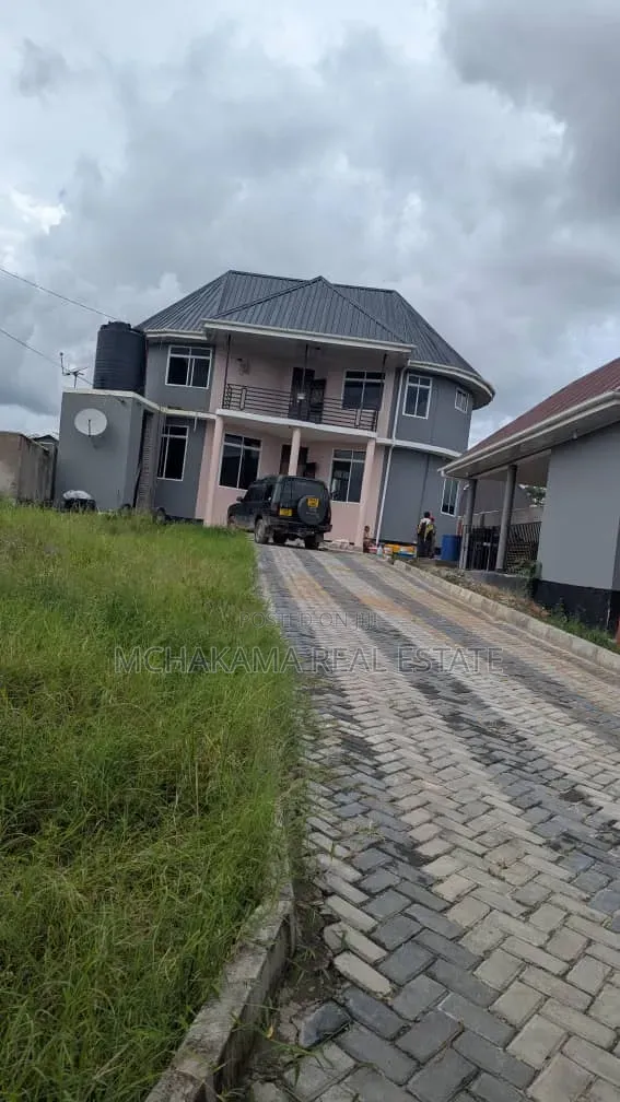 4bdrm Block of Flats in Mchakama Real State, Mbezi for sale in Mbezi