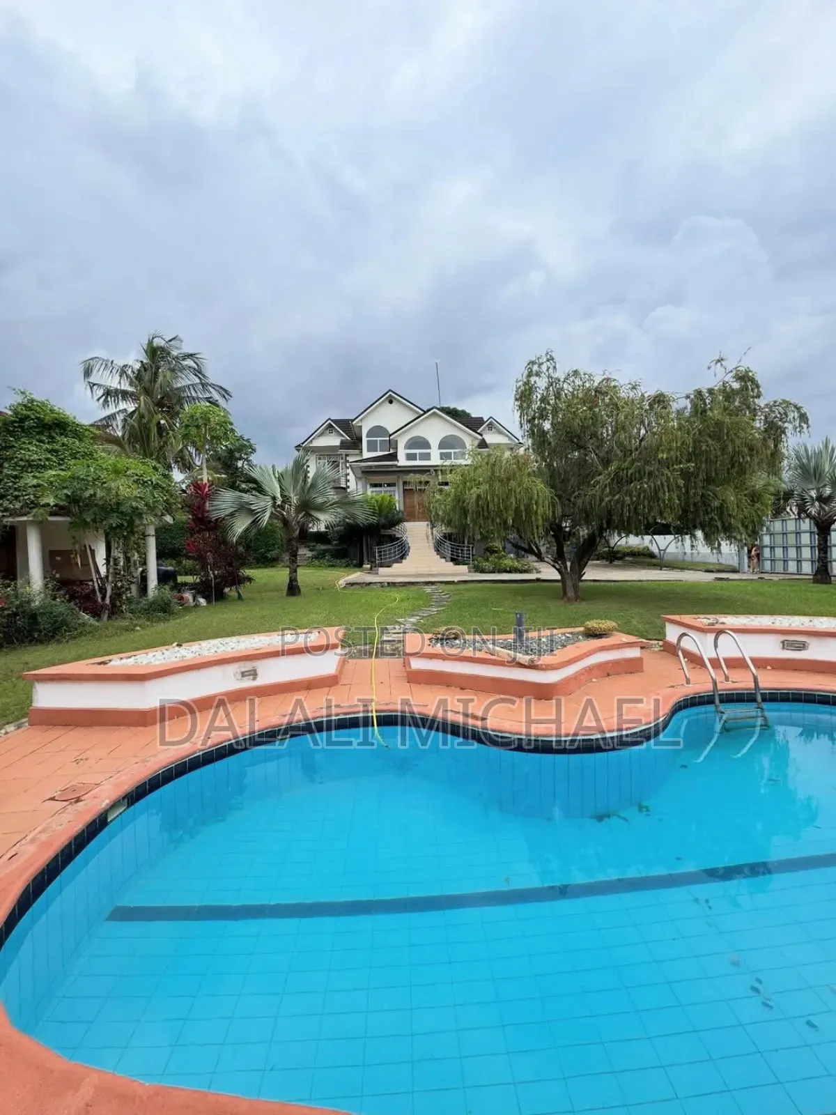5bdrm House in Salasala, Mbezi Beach for sale in Mbezi Beach
