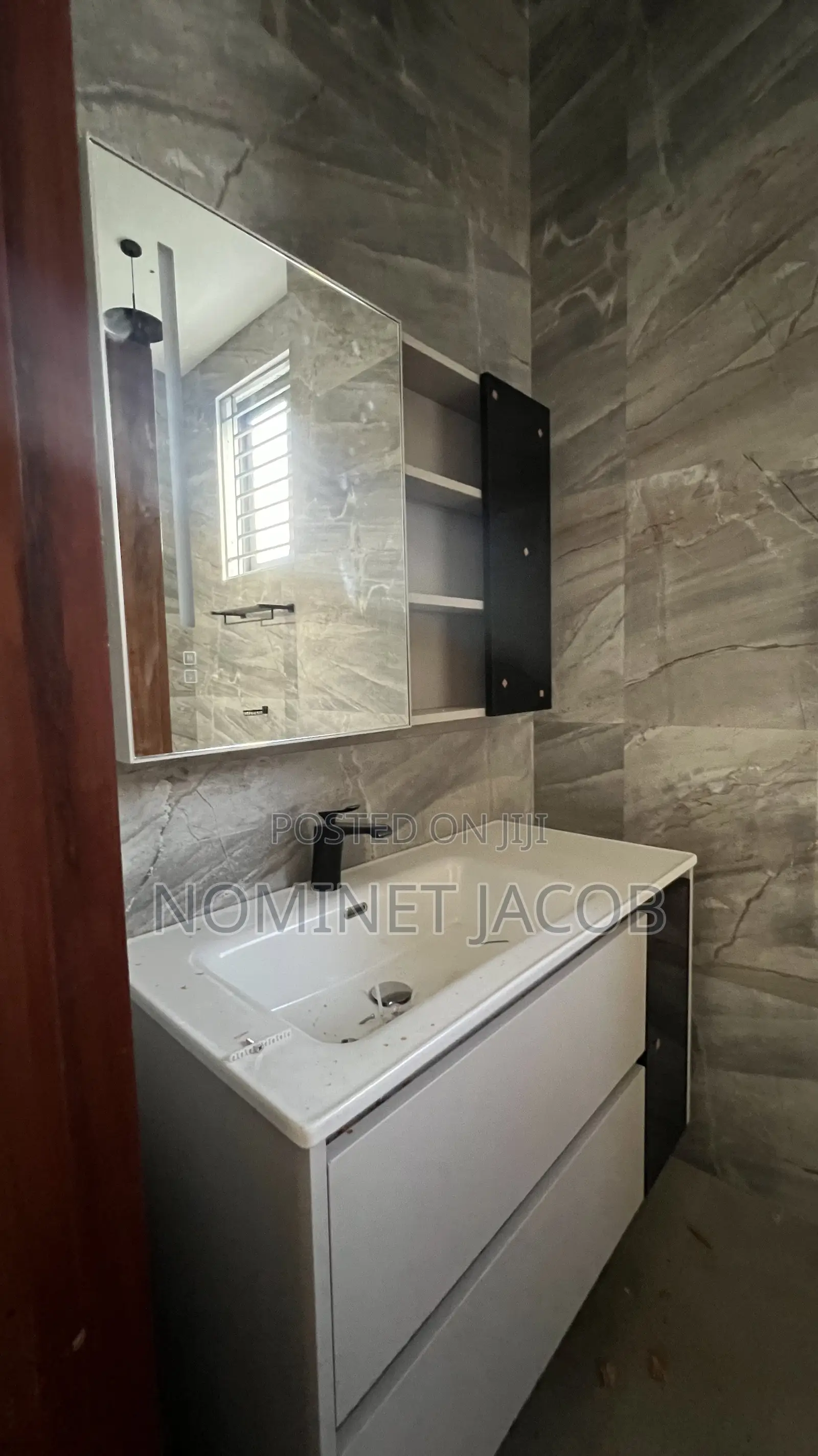 Furnished 6bdrm House in Bahari Beach Dar Es, Kunduchi for sale in Kunduchi