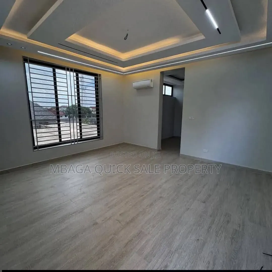 6bdrm House in Mbweni for sale in Mbweni