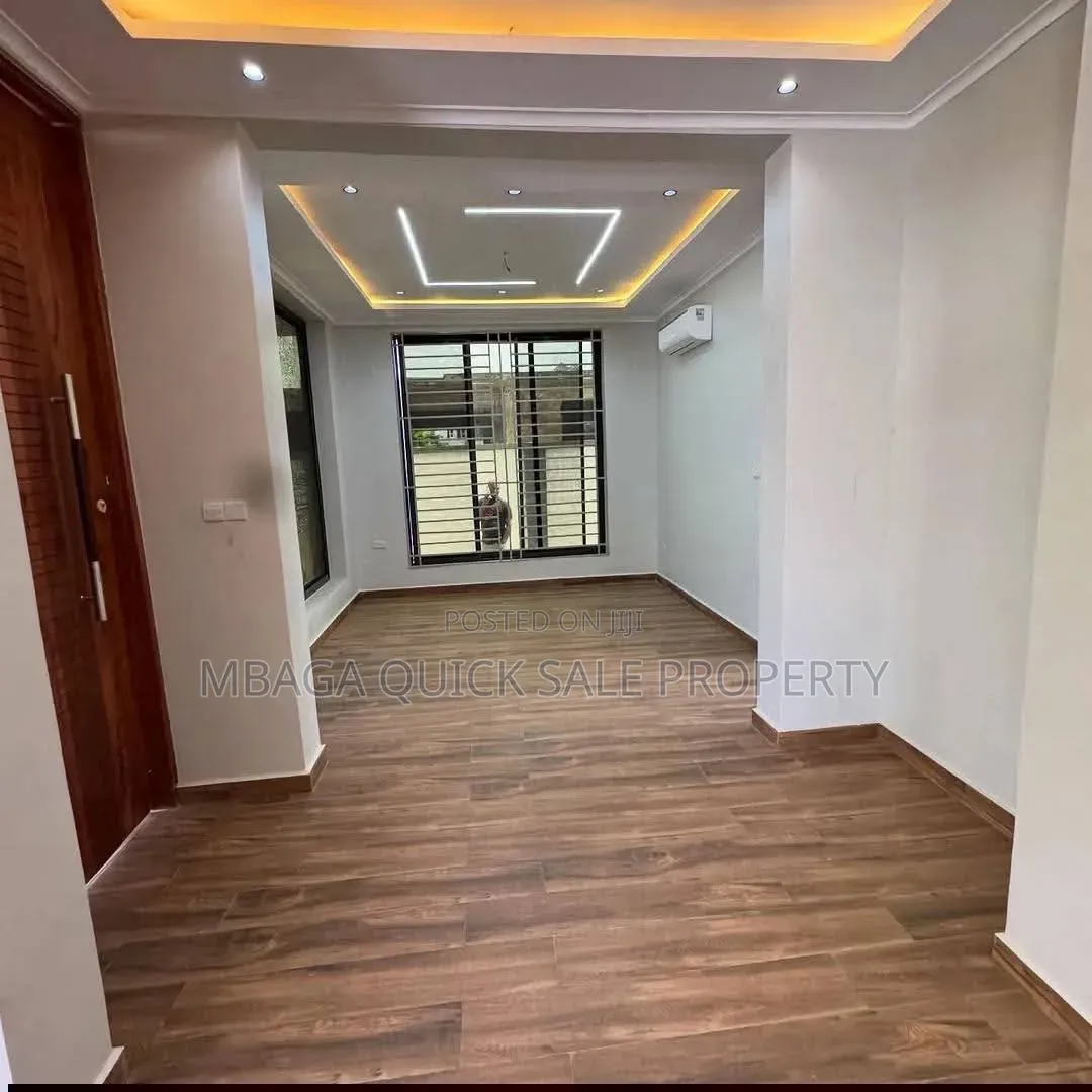 6bdrm House in Mbweni for sale in Mbweni