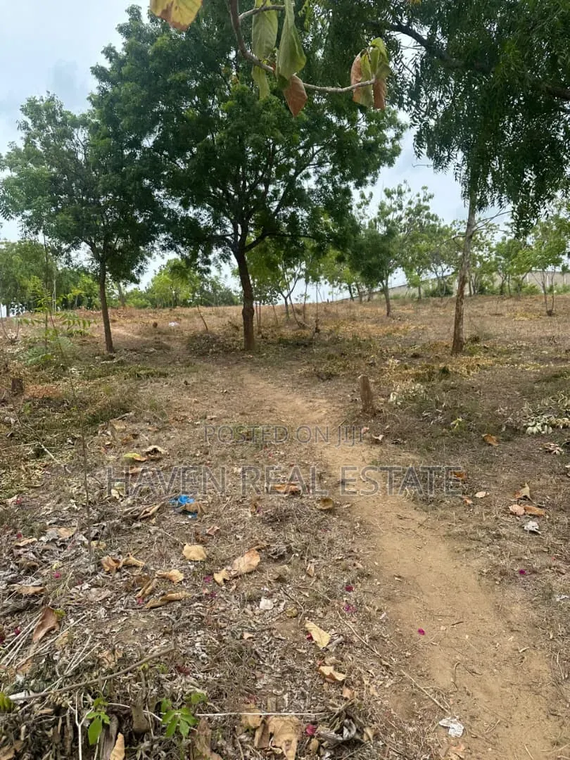 3acres Zinauzwa Boko Magereza in Mbweni