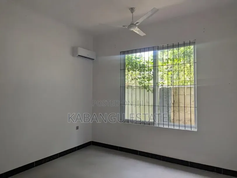 2bdrm Apartment in Oysterbay for rent in Oyster Bay