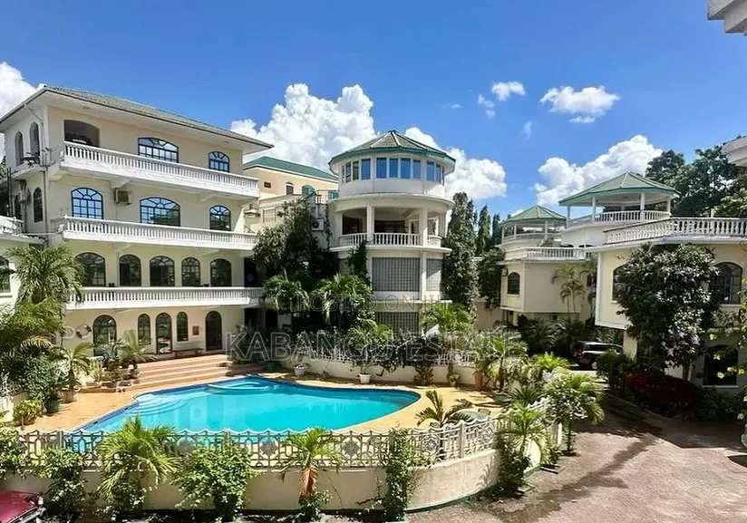 Furnished 4bdrm Villa in Oysterbay for rent in Oyster Bay
