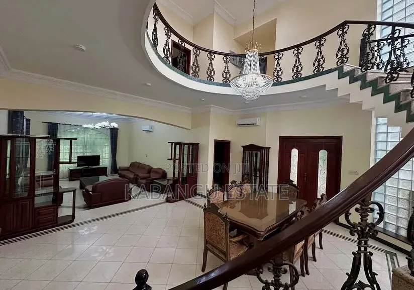 Furnished 4bdrm Villa in Oysterbay for rent in Oyster Bay
