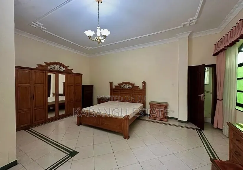 Furnished 4bdrm Villa in Oysterbay for rent in Oyster Bay