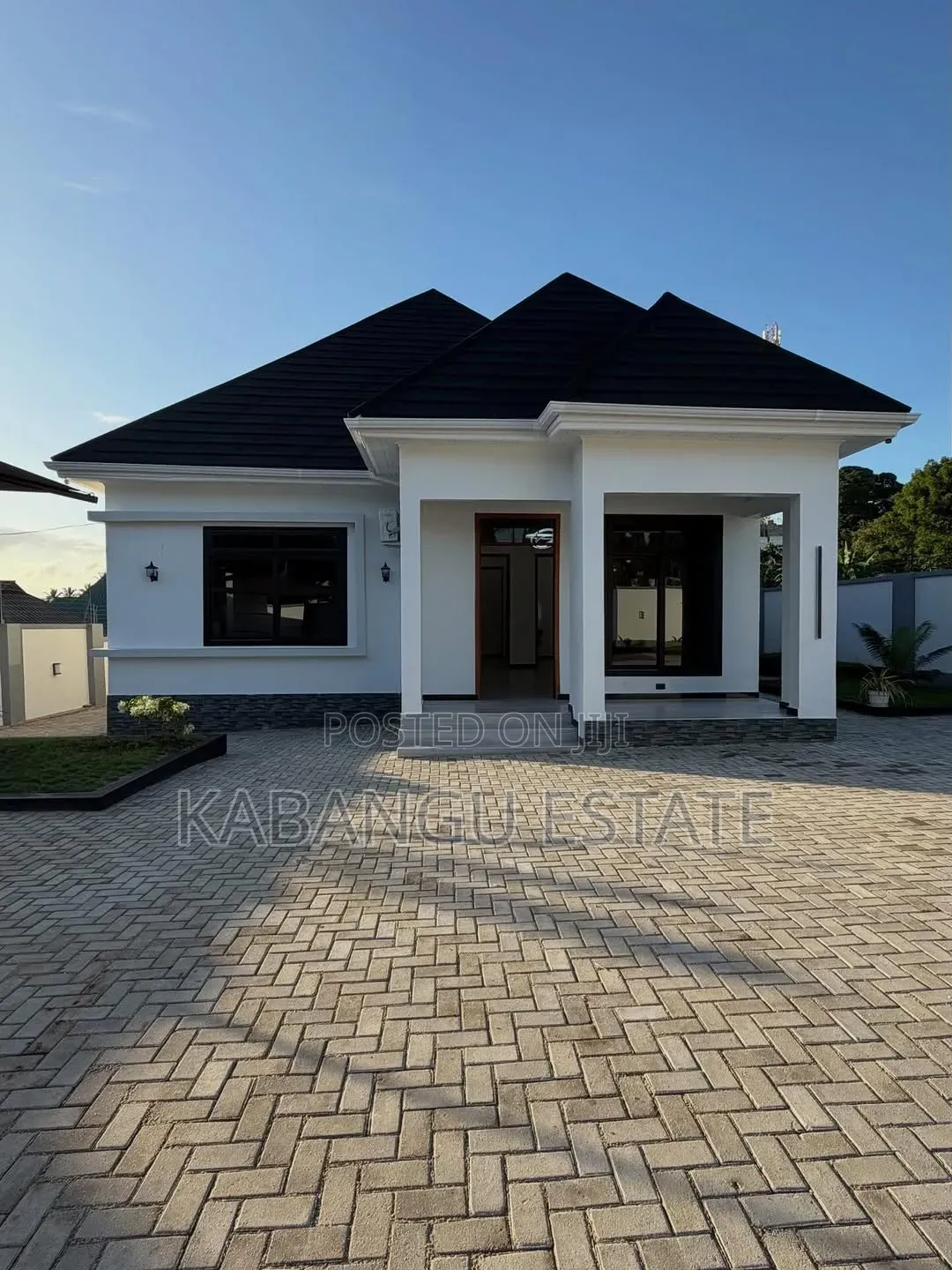 4bdrm Bungalow in Goba Lastanza for sale in Goba
