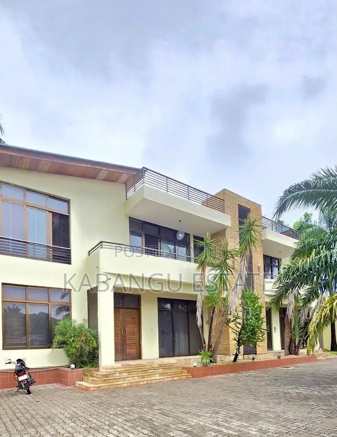 Furnished 4bdrm Villa in Mikocheni for rent in Mikocheni