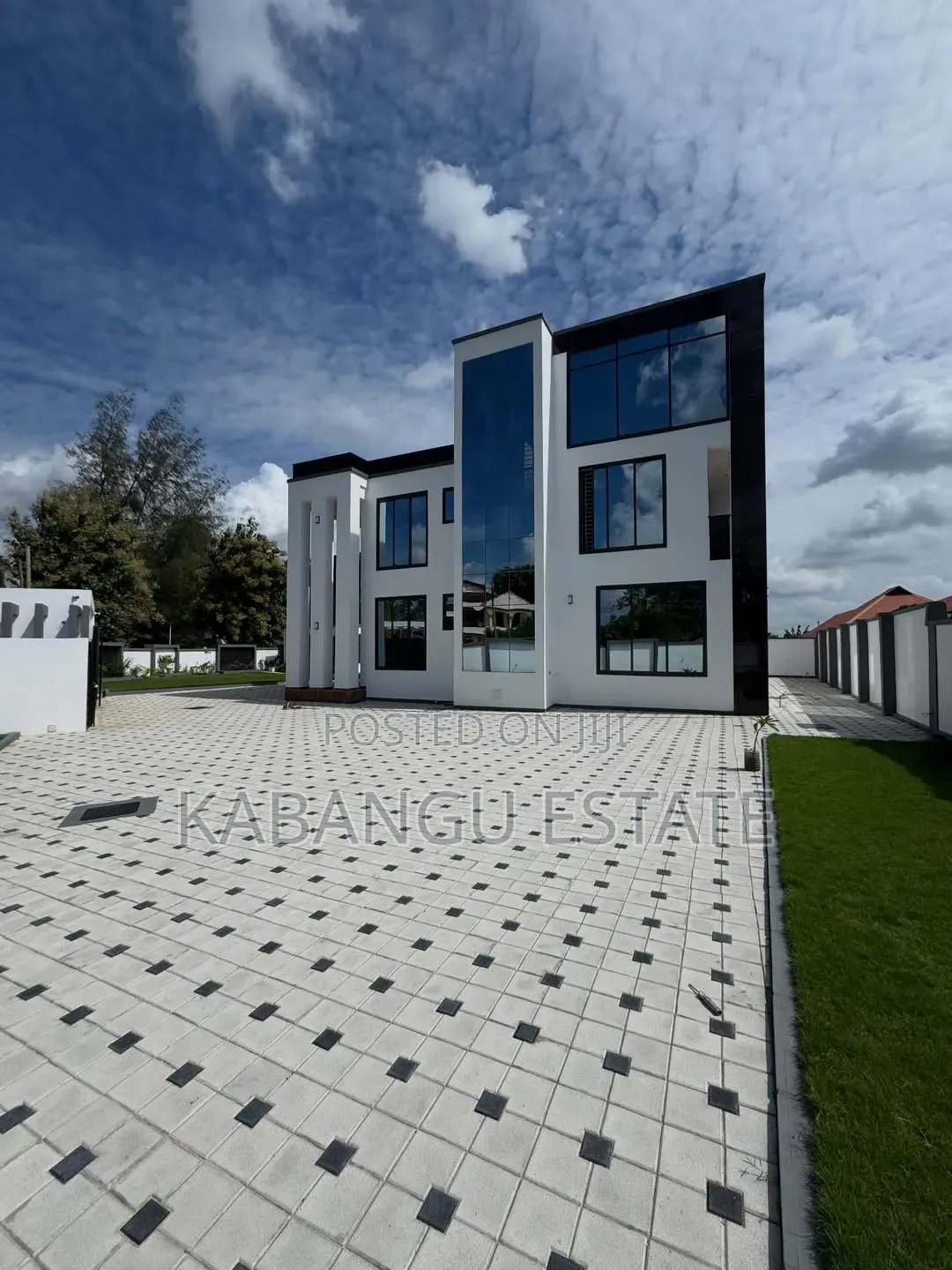 6bdrm Mansion in Mbweni Jkt for sale in Mbweni