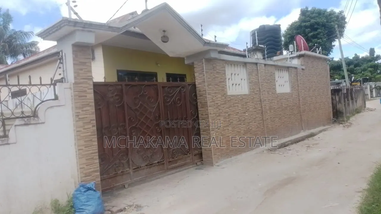 3bdrm House in Mchakama Real Estate, Kipawa for sale in Kipawa