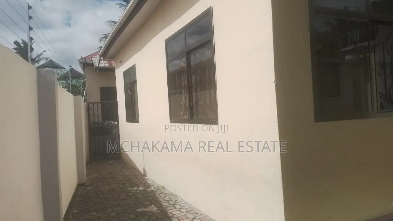 3bdrm House in Mchakama Real Estate, Kipawa for sale in Kipawa