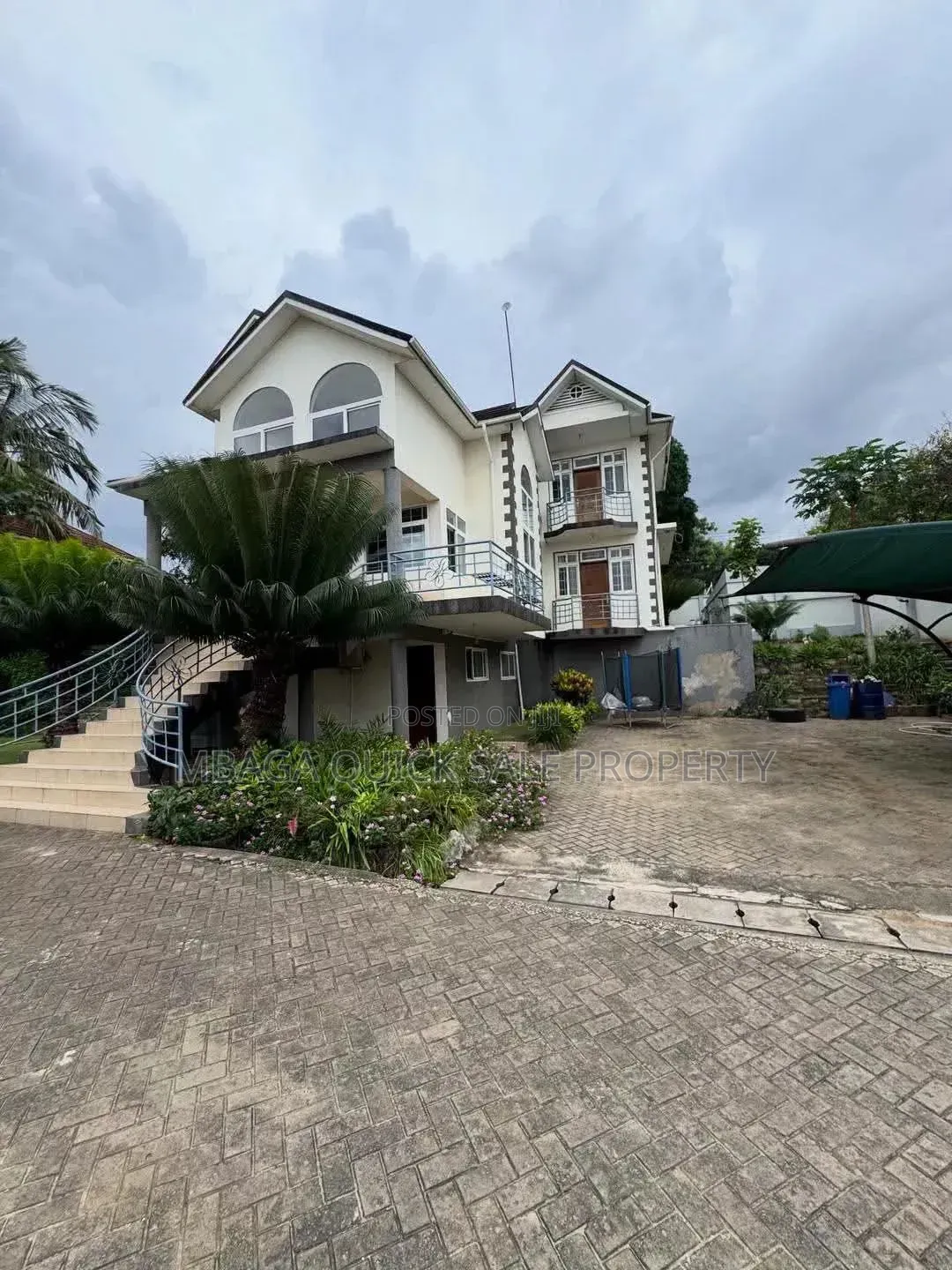 5bdrm House in Salasala, Mbezi for sale in Mbezi