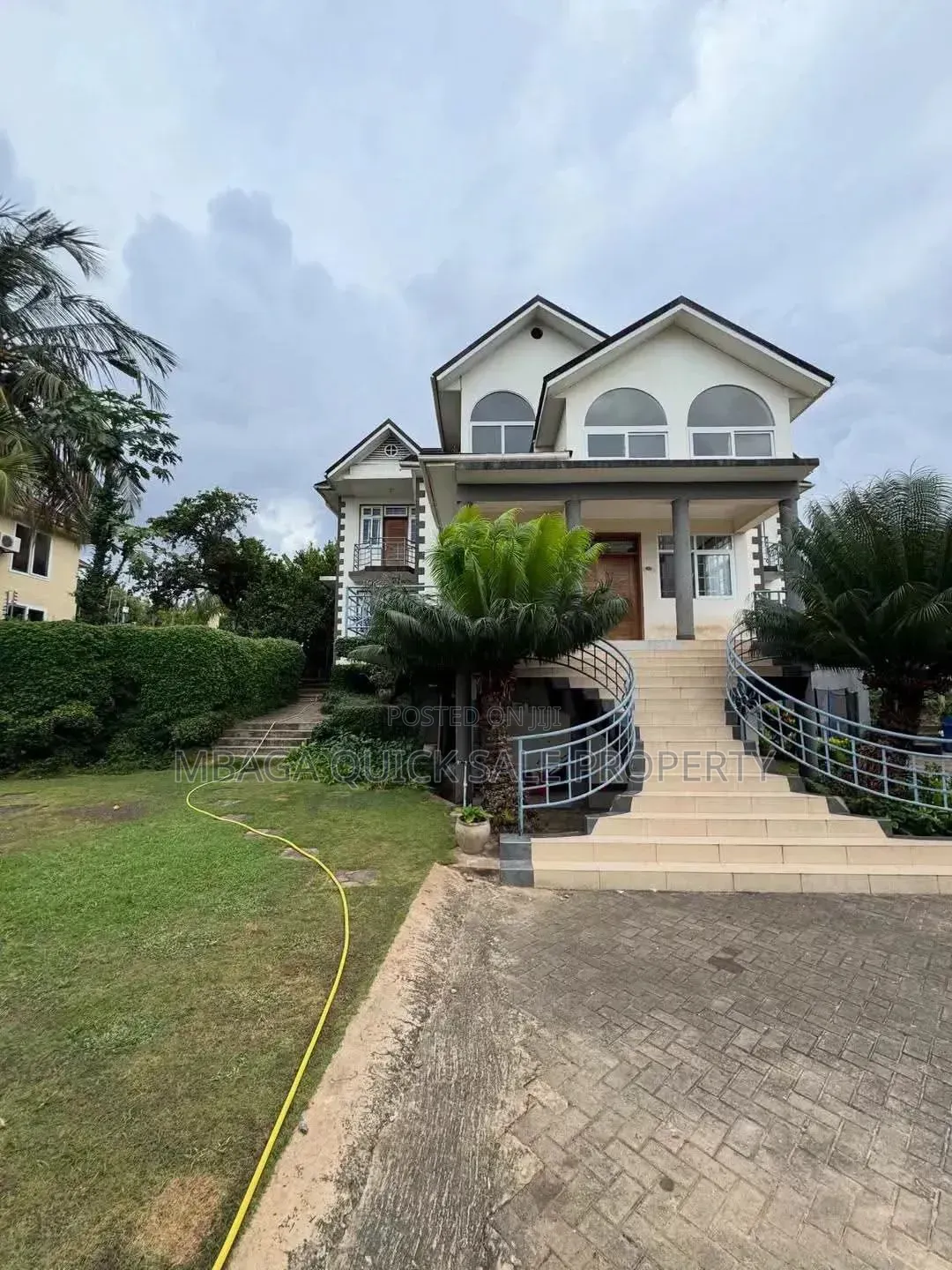 5bdrm House in Salasala, Mbezi for sale in Mbezi