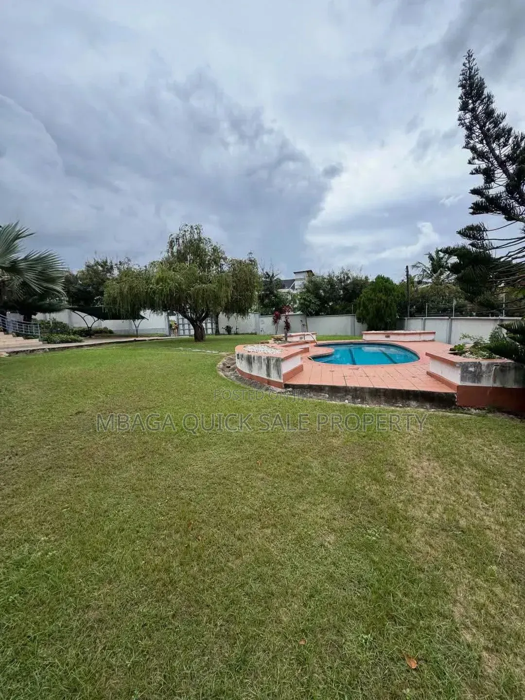 5bdrm House in Salasala, Mbezi for sale in Mbezi