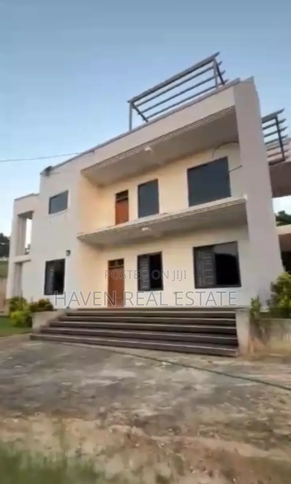 5bdrm House in Kinondoni for sale in Kinondoni