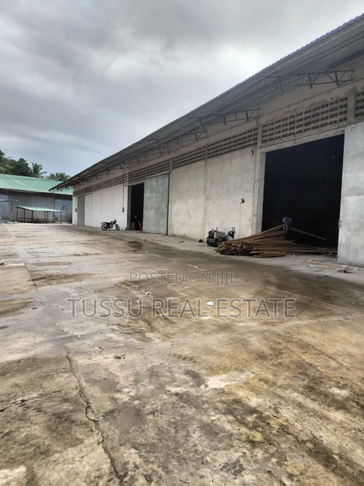 Ware House for Rent Boko DSM in Kinondoni