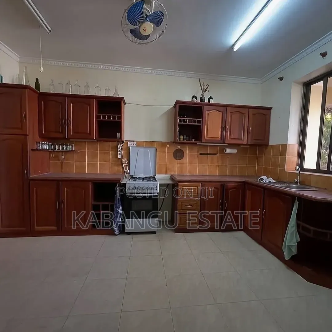 3bdrm Apartment in Msasani Beach for rent in Msasani
