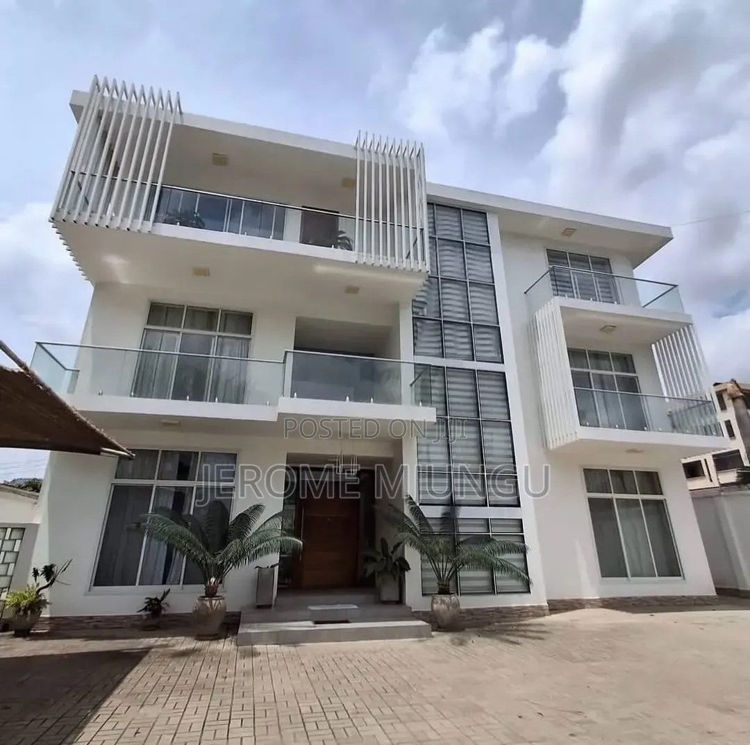 8bdrm House in Ada Estate for rent in Ada Estate