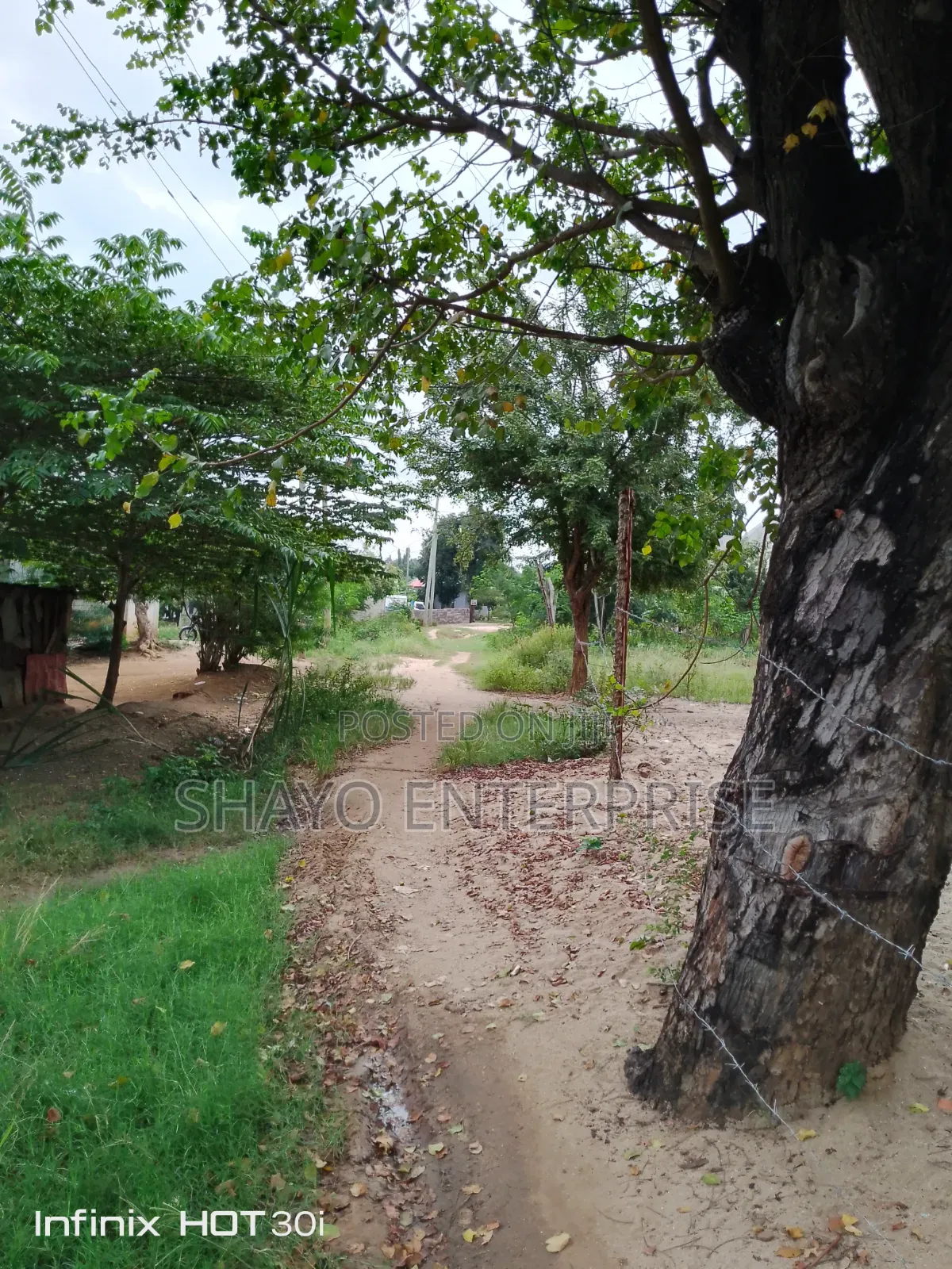 Kiwanja Kinauzwa Mabwepande Street. in Bunju