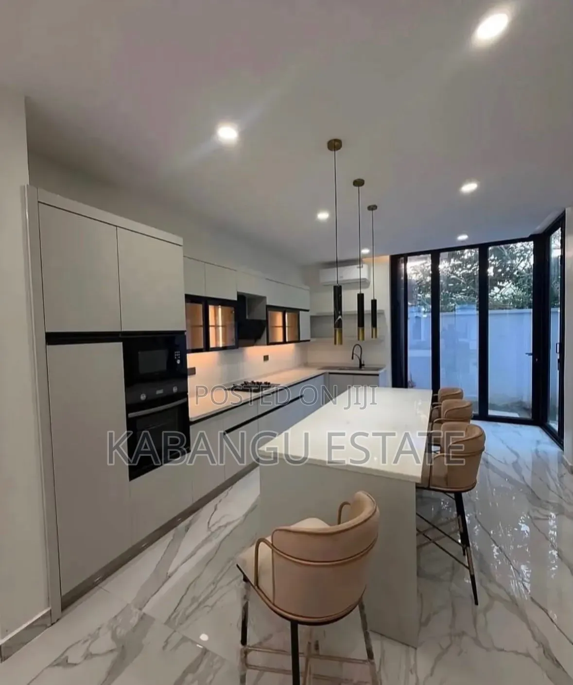 Furnished 5bdrm Apartment in Oysterbay for rent in Oyster Bay