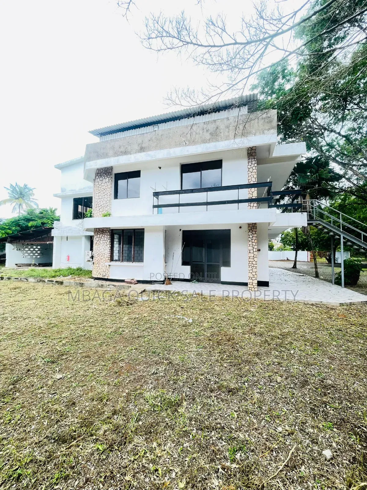 8bdrm Apartment in Masaki for rent in Masaki
