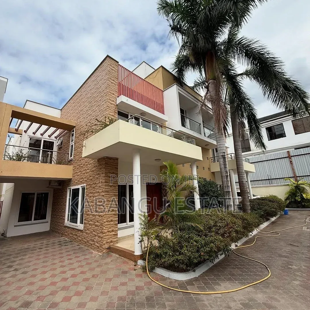 Furnished 3bdrm Villa in Oysterbay for rent in Oyster Bay