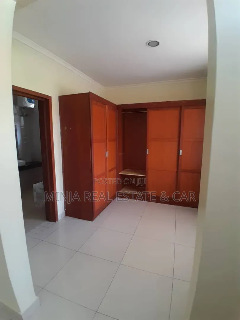 Furnished 4bdrm Villa in Oyster Bay for rent in Oyster Bay