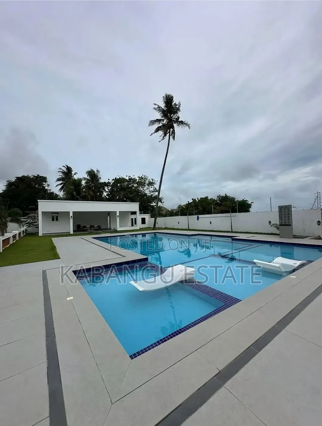 Furnished 5bdrm Villa in Mikochenibeach for rent in Mikocheni