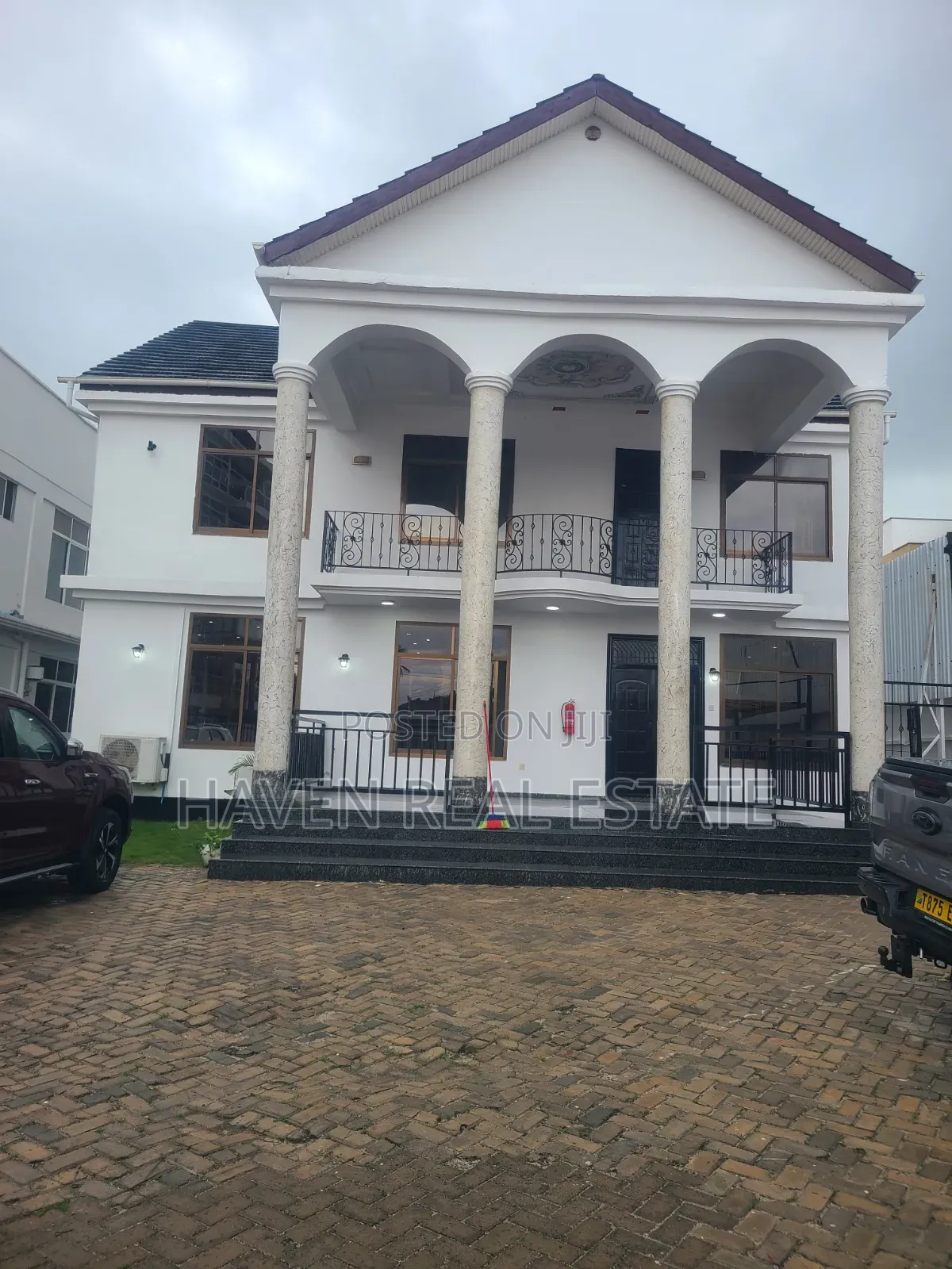 Furnished 4bdrm Villa in Masaki for rent in Masaki