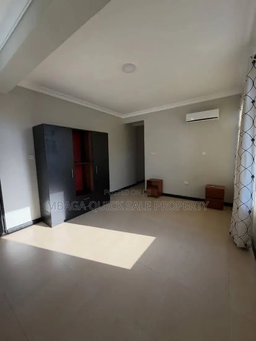Furnished 2bdrm Apartment in Oyster Bay for rent in Oyster Bay