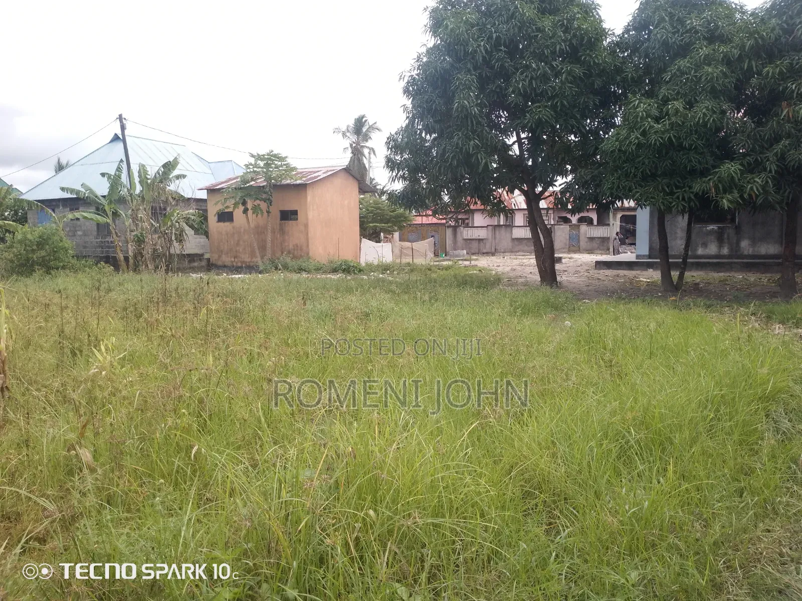 Kiwanja Mita 22 Kwa Mita 22 Kinauzwa Milioni 9,500,000/ Majohe Rada. in Ilala