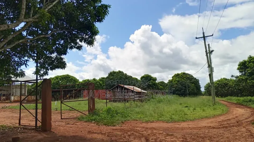 Shamba La Ekari 500 Linauzwa Handeni Tanga in Kabuku