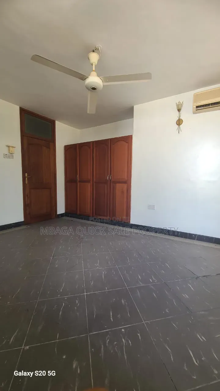 Furnished 4bdrm House in Mikocheni for sale in Mikocheni